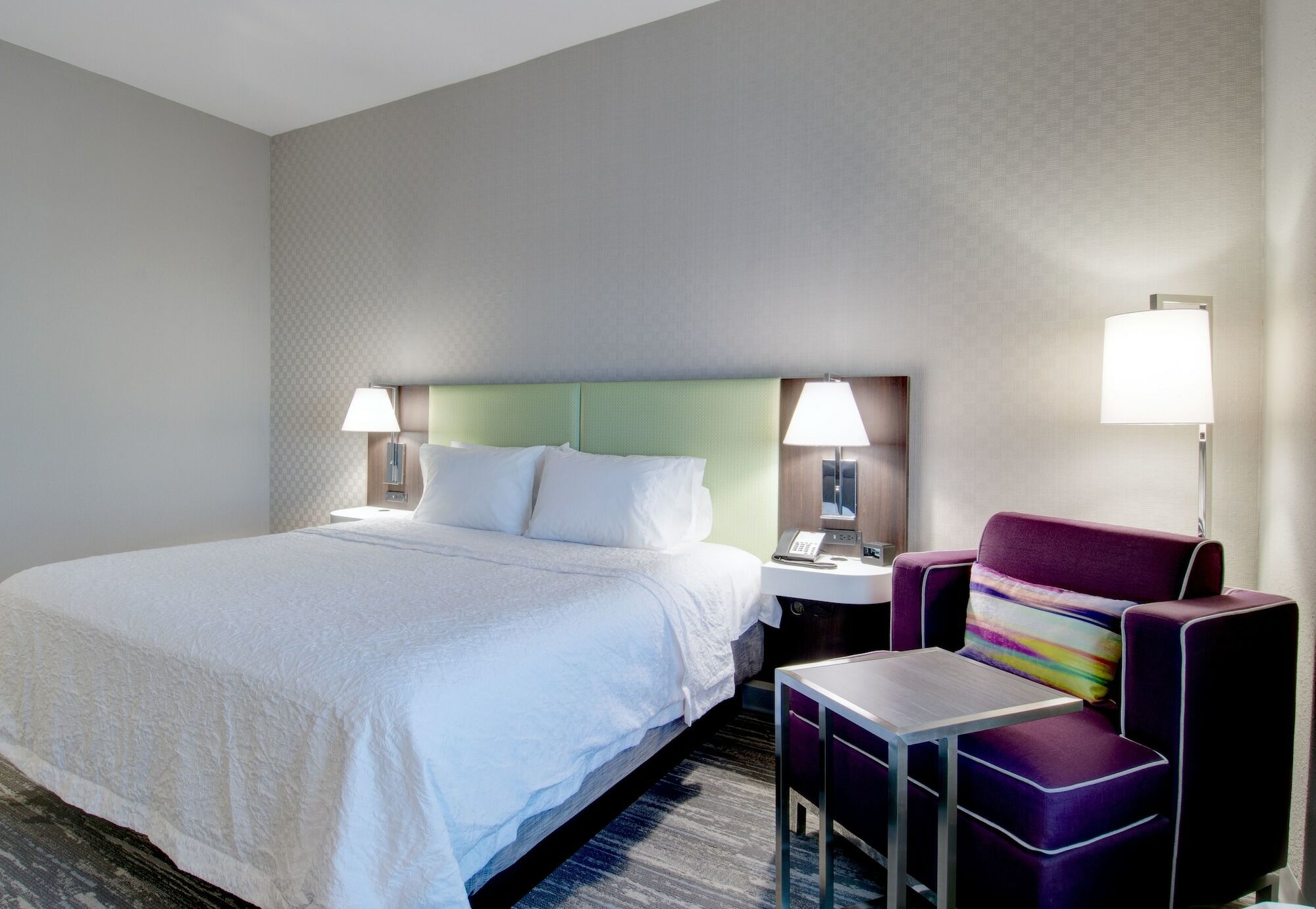 Hampton Inn & Suites Boston/Стоутон Экстерьер фото